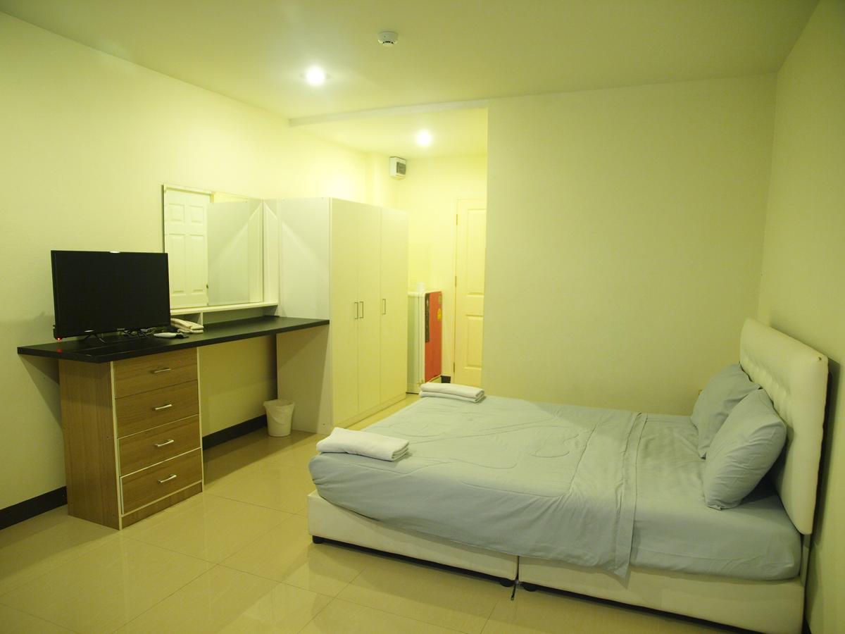 Bb Grand Residence Pattaya Exterior photo
